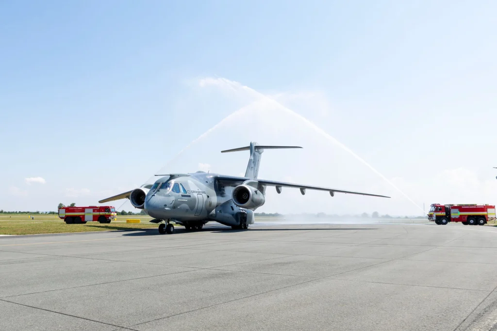 Çekya’ya ilk C-390 teslimatı