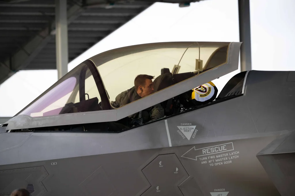 F-35 savaş uçağının parçaları Çin’in elinde mi?
